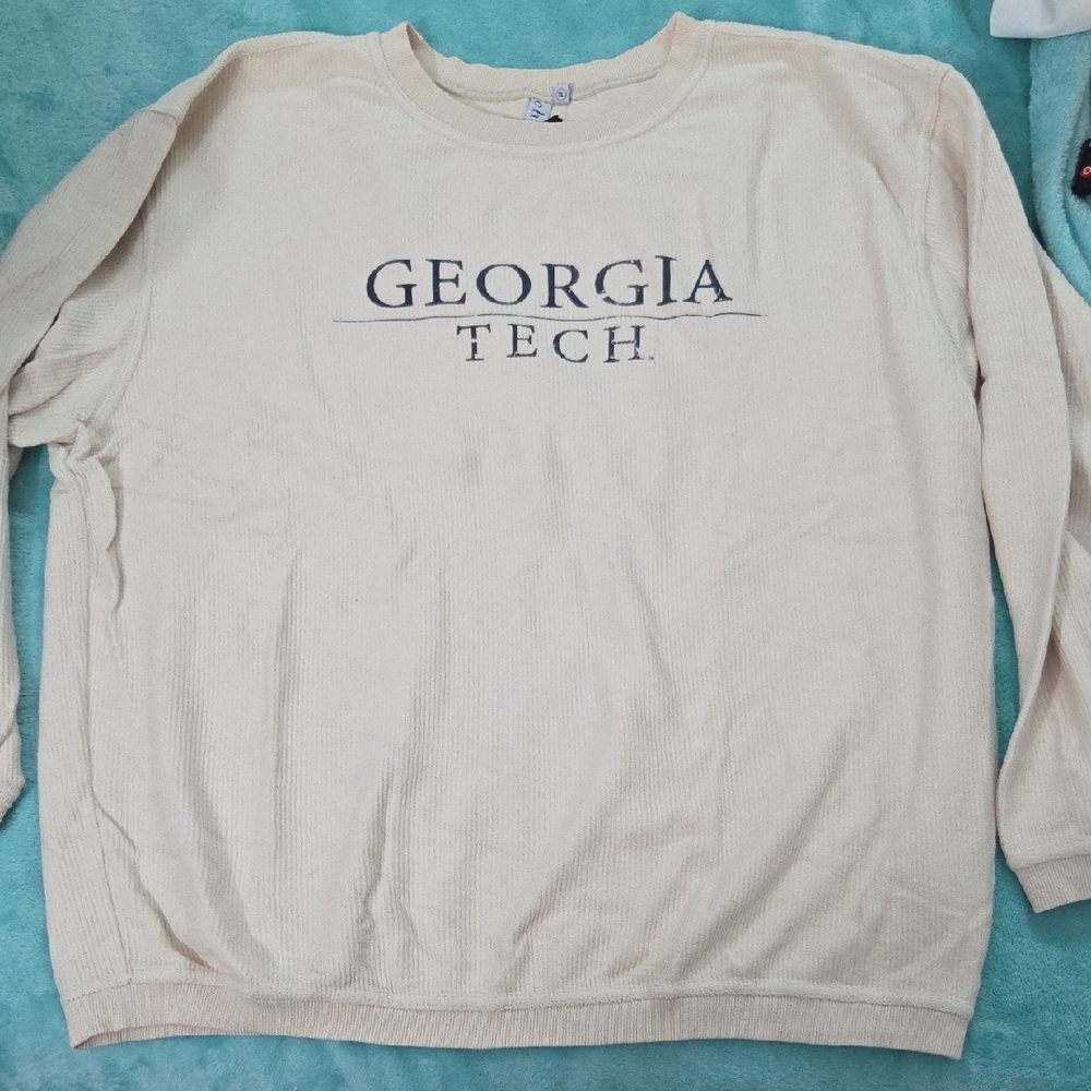 CHICKA - D, Georgia Tech Men's Cream Crewneck Sweater